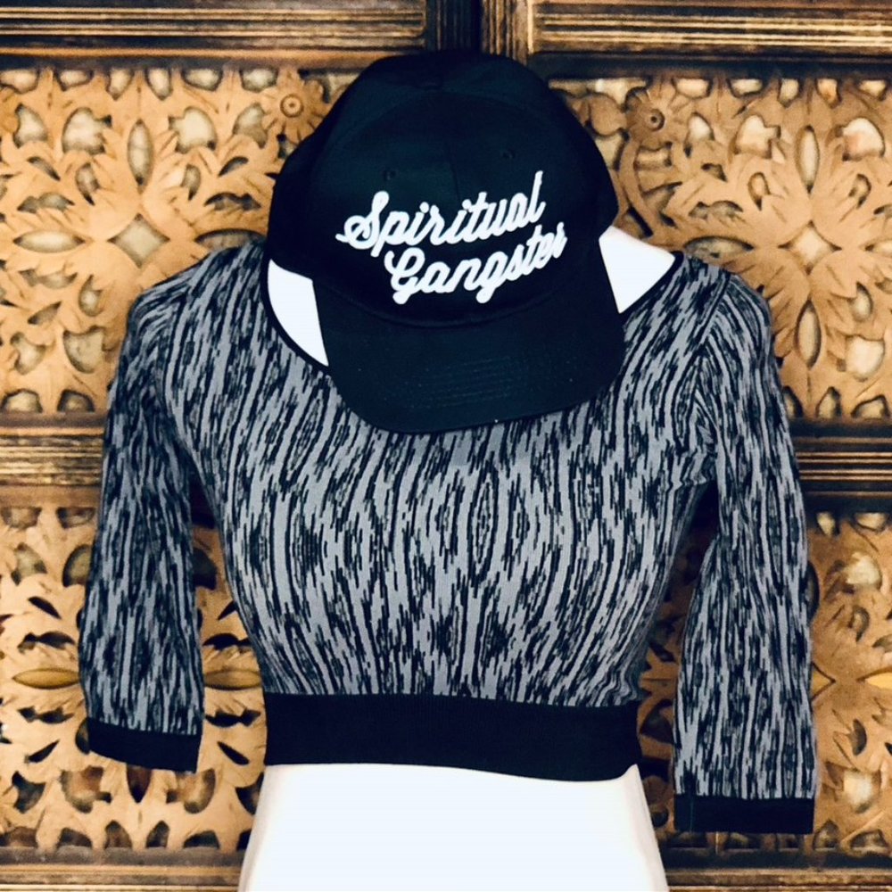 Nikibiki Black & Gray 3/4 Sleeve Seamless Crop Top
